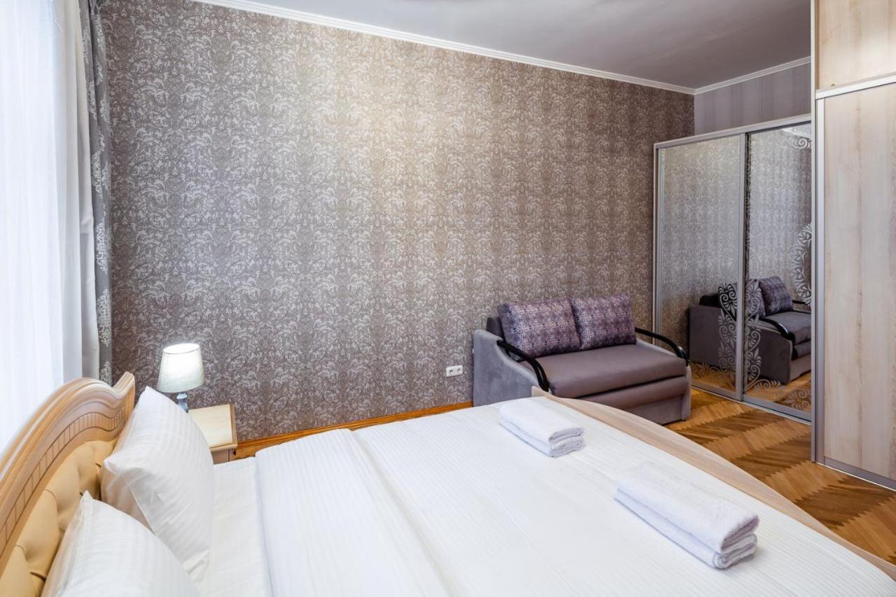 Alfa Apartments Svobody 31 Lviv Buitenkant foto